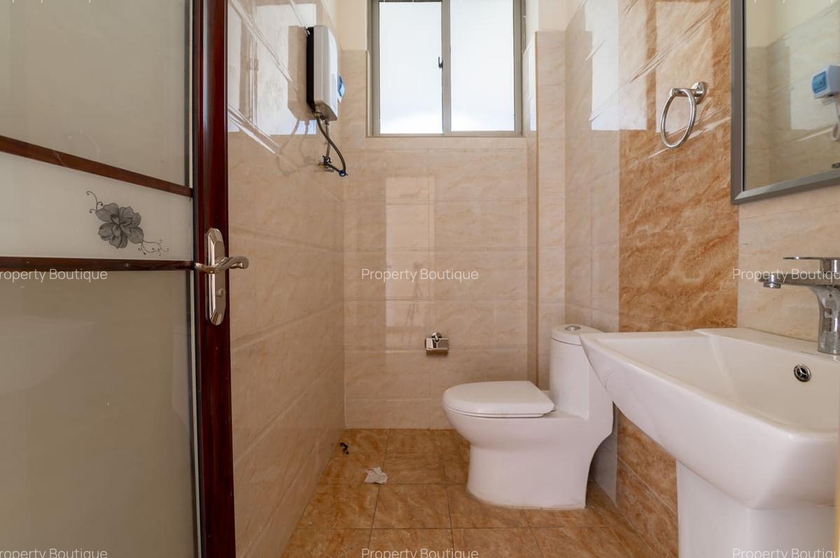 3 Bed Apartment with En Suite in Kilimani - 9