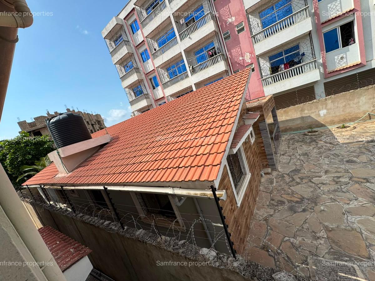 4 Bed Villa with En Suite at Utange - 3