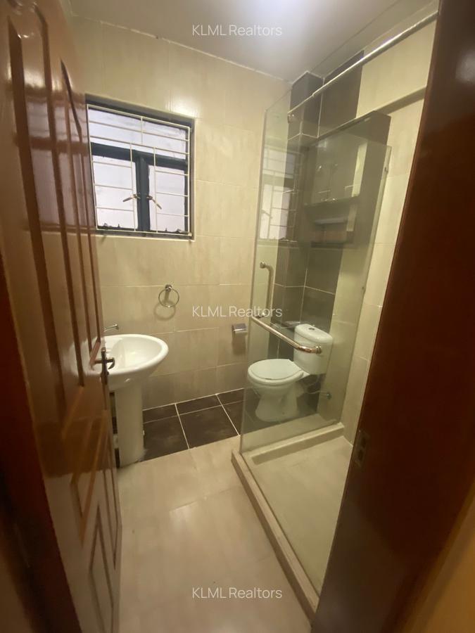 2 Bed Apartment with En Suite at Kindaruma Road - 2