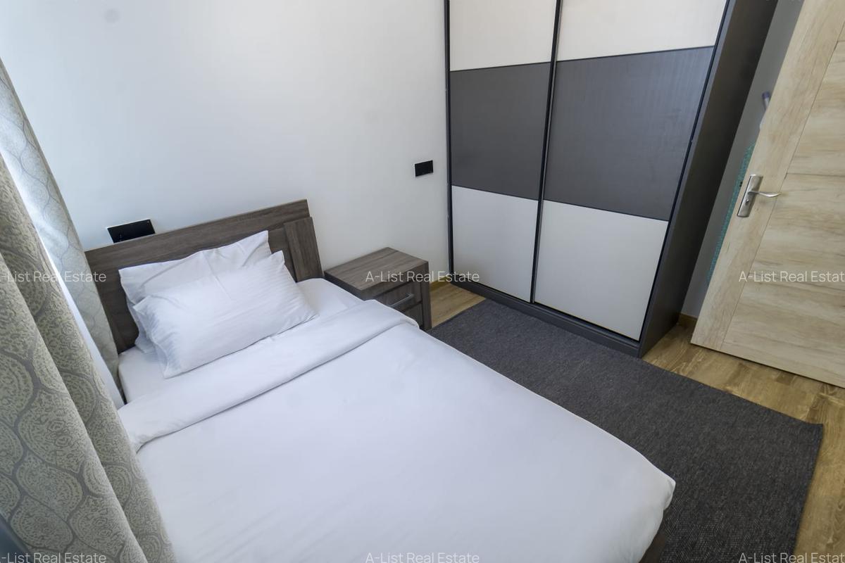 3 Bed Apartment with Swimming Pool at Kingara Road - 10