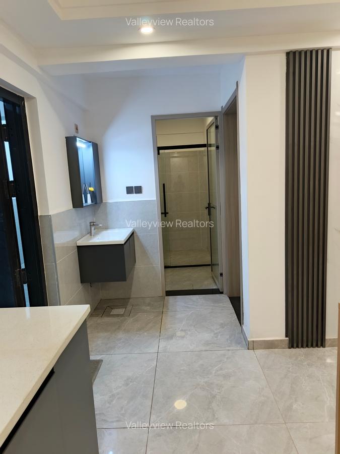 1 Bed Apartment with En Suite at Lavington - 6