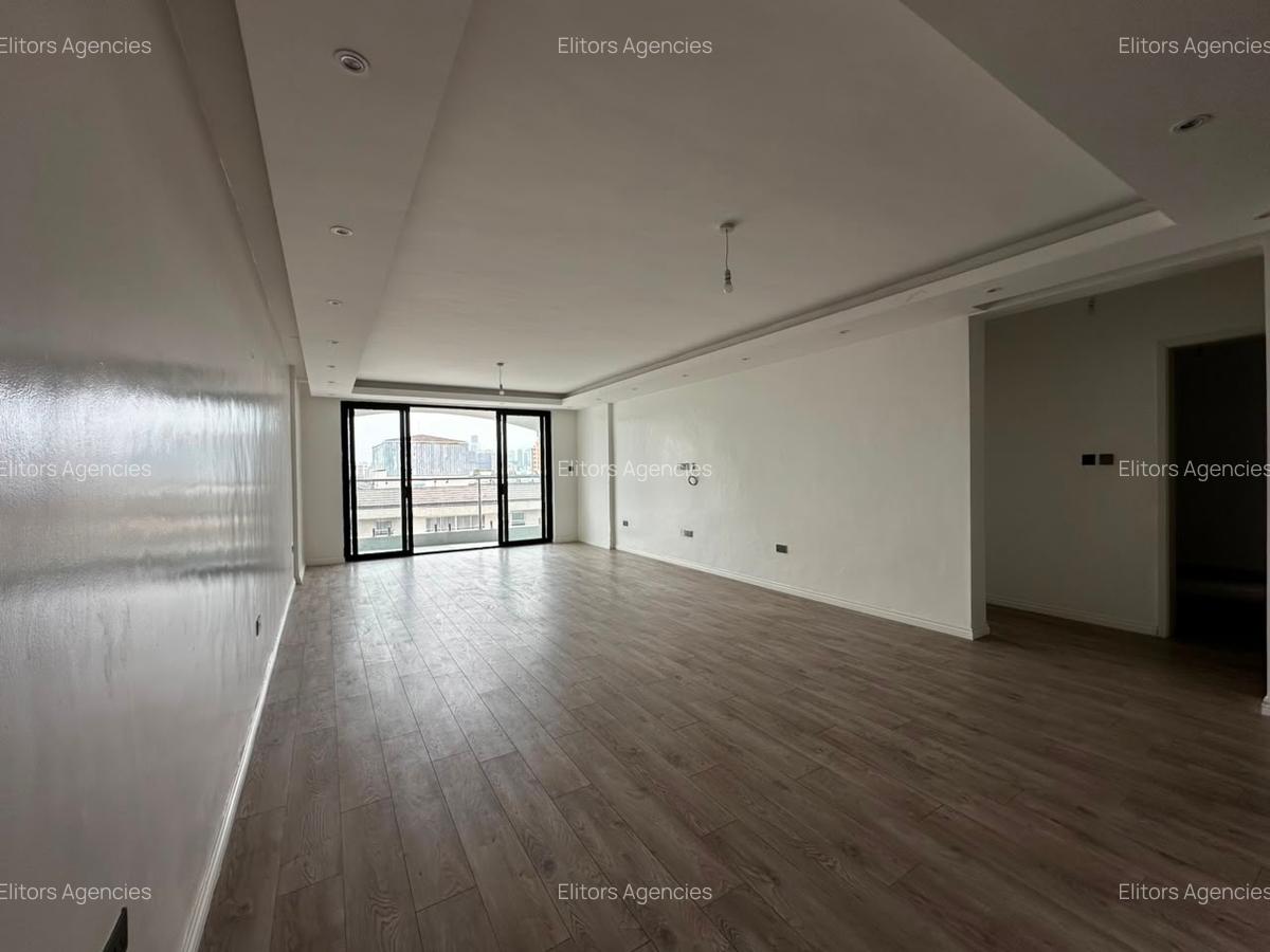 3 Bed Apartment with En Suite at 6Th Parklands Avenue - 5