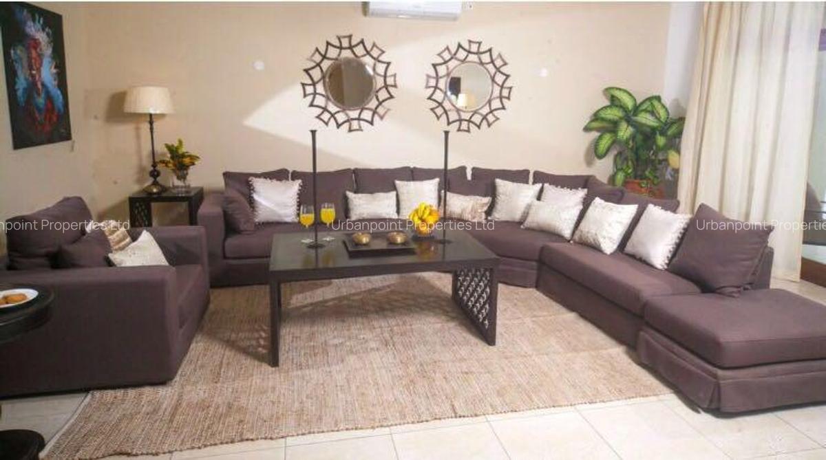 4 Bed House with En Suite in Nyali Area - 2