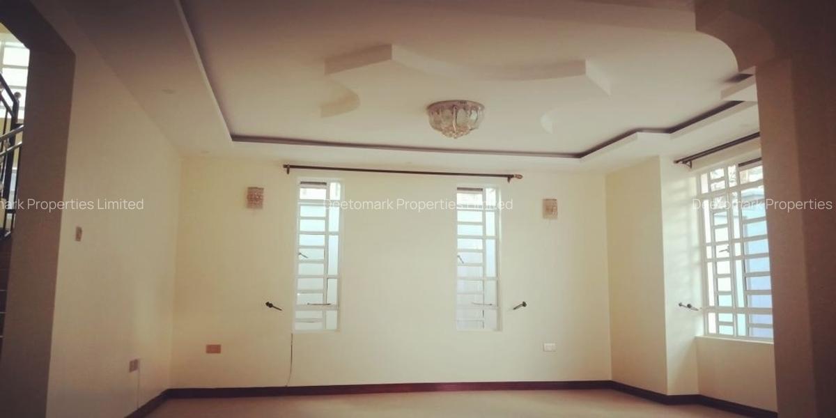 7 Bed Townhouse with En Suite at Dogunit - 4