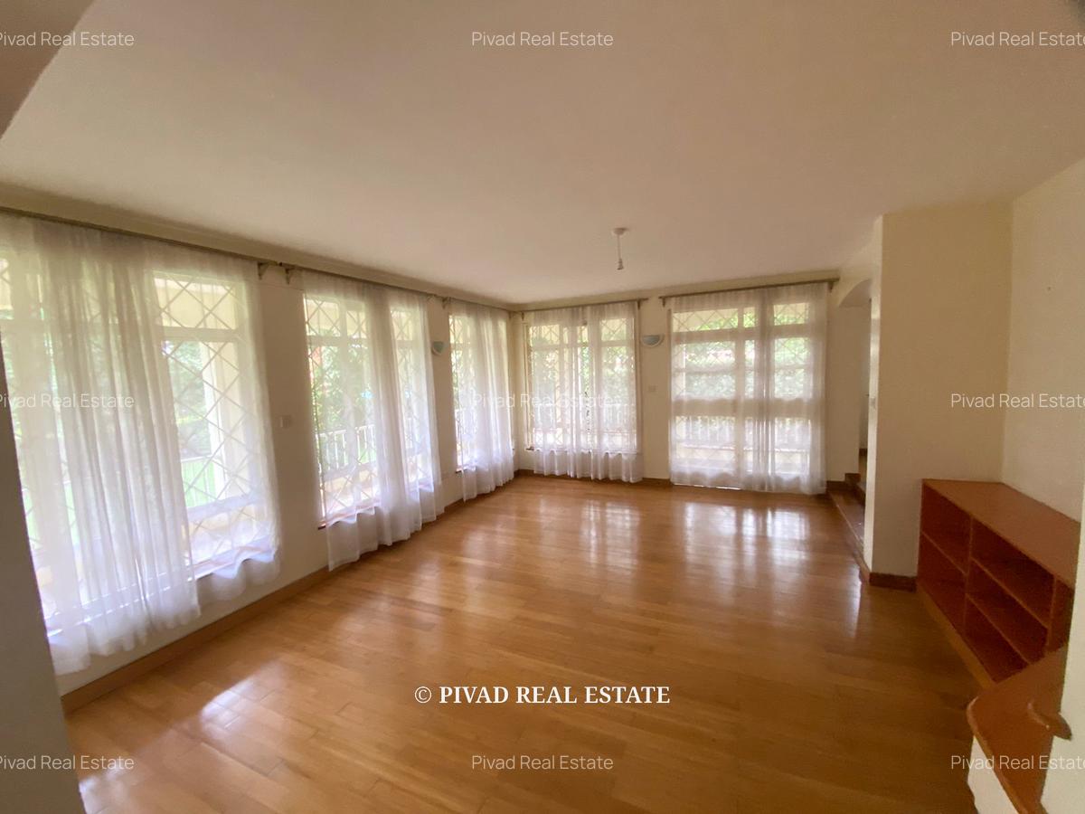 4 Bed House with Garden in Runda - 12