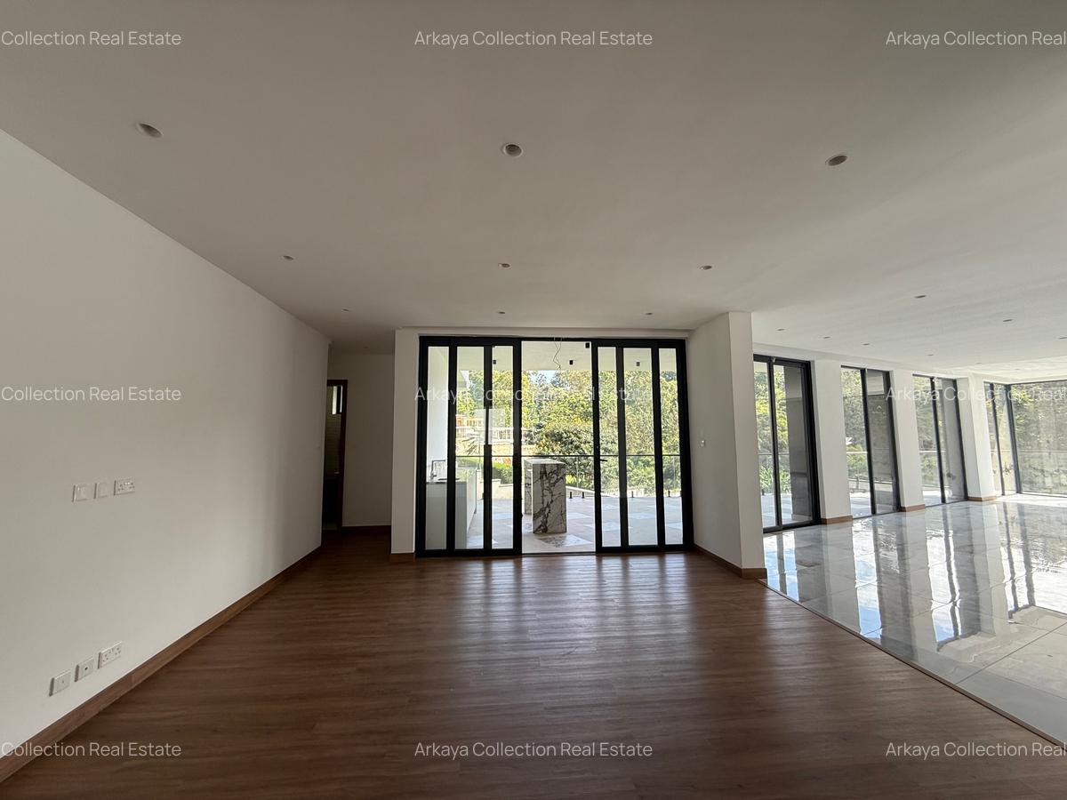 5 Bed House with En Suite in Nyari - 3