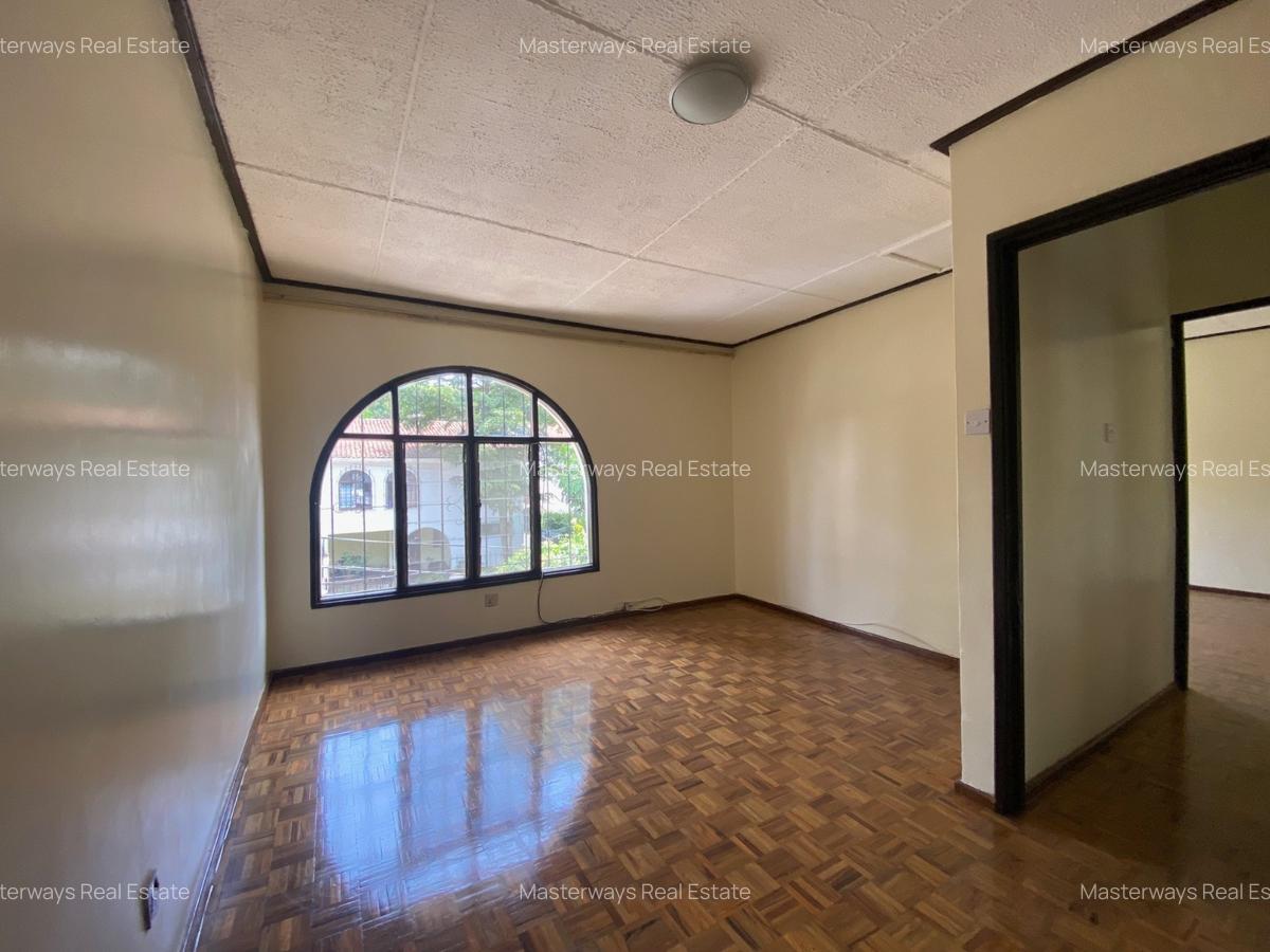 4 Bed Townhouse with En Suite in Kileleshwa - 6