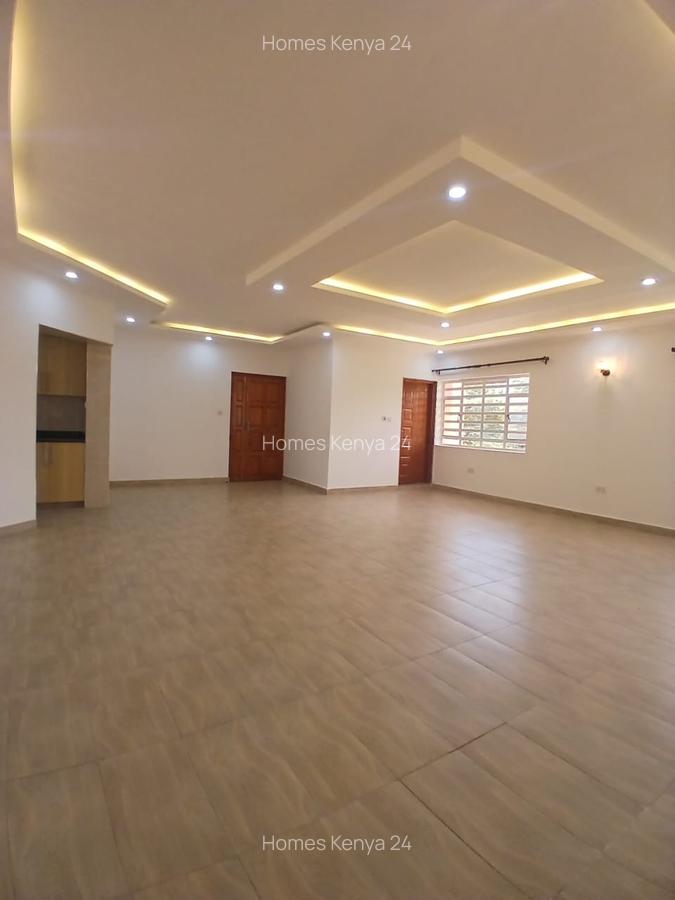 3 Bed Apartment in Ridgeways - 8