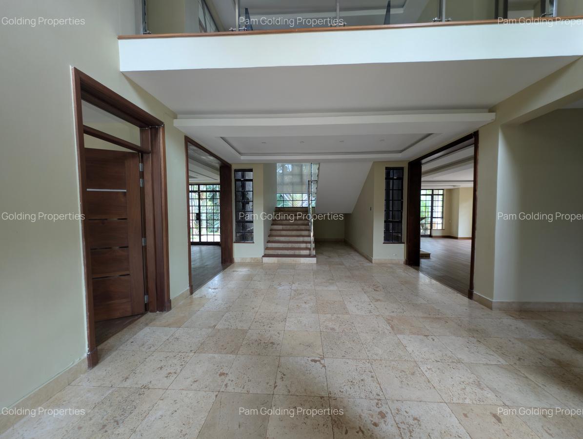 5 Bed House with En Suite in Runda - 7
