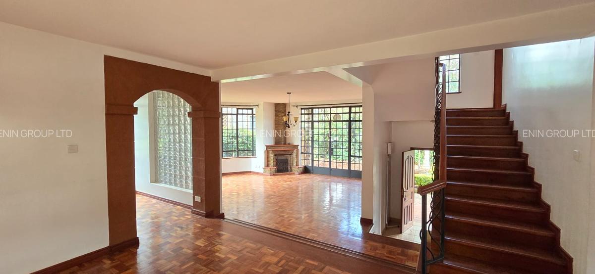5 Bed Townhouse with En Suite in Lavington - 6