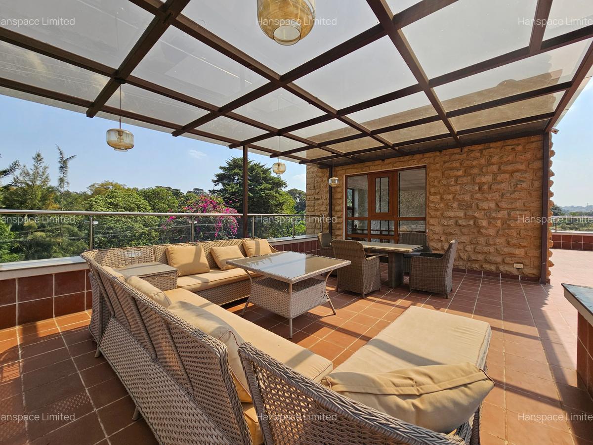 6 Bed Villa with En Suite in Lavington - 16