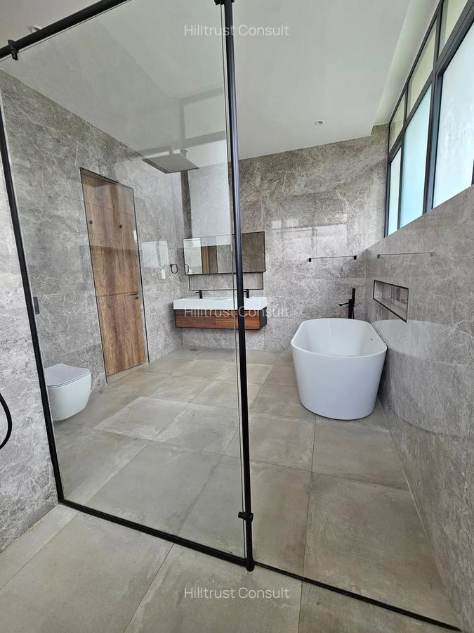 5 Bed House with En Suite in Nyari - 9