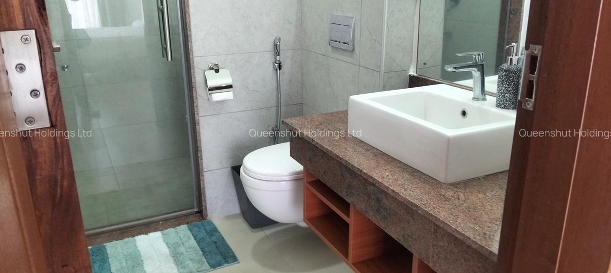 Serviced 2 Bed Apartment with En Suite in Westlands Area - 13