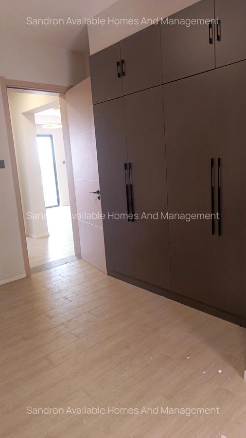 1 Bed Apartment with En Suite in Lavington - 5