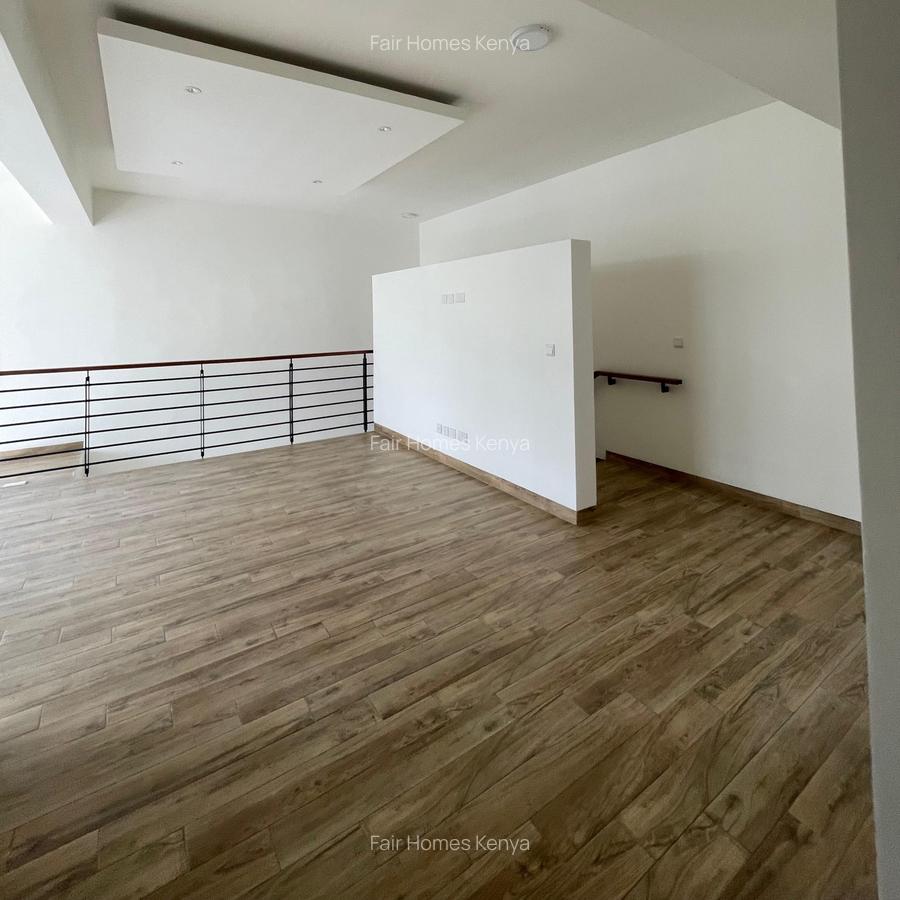 4 Bed Apartment with En Suite at Riverside Drive - 9