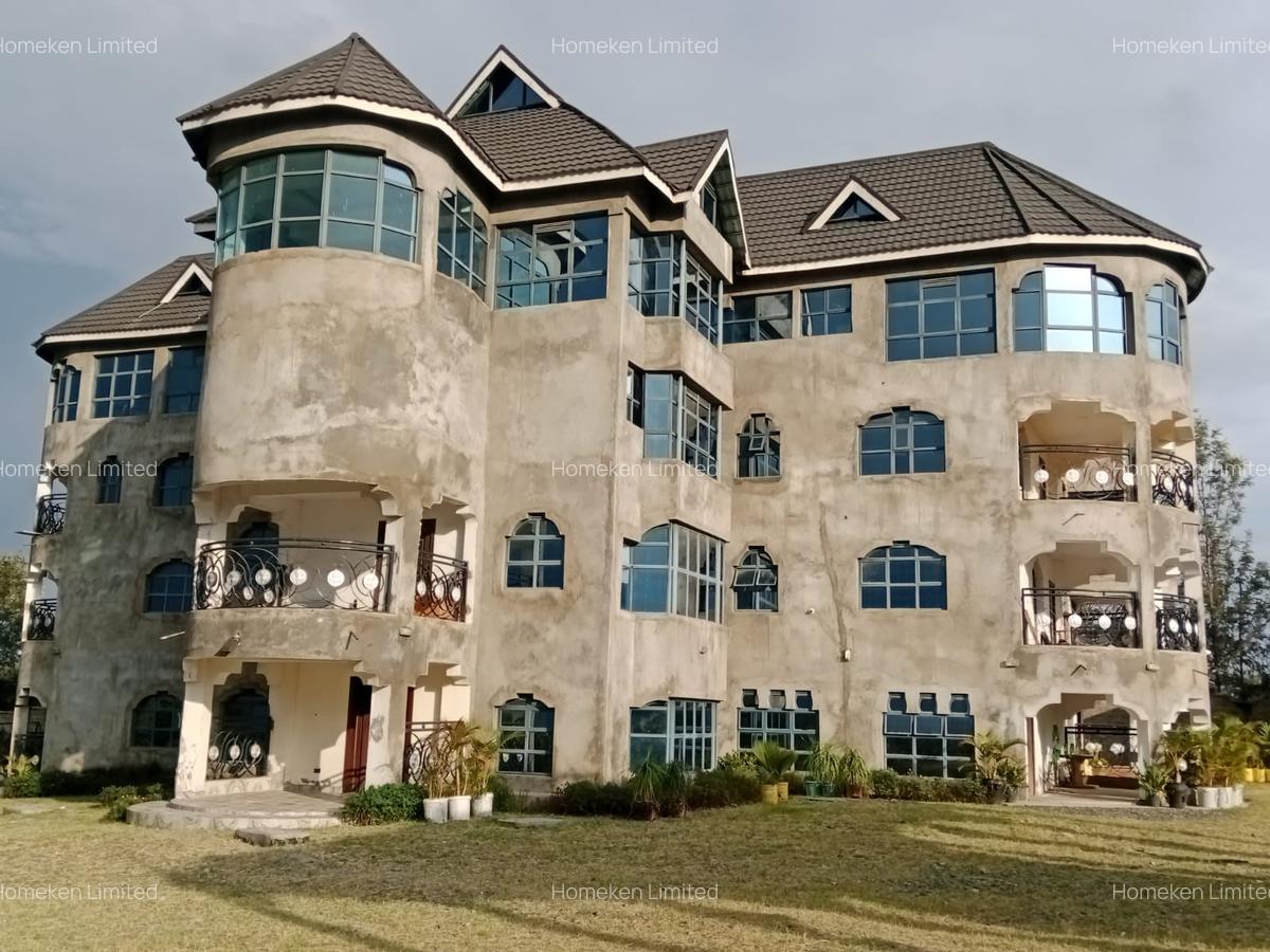 10 Bed House with En Suite at Mbirika - 1