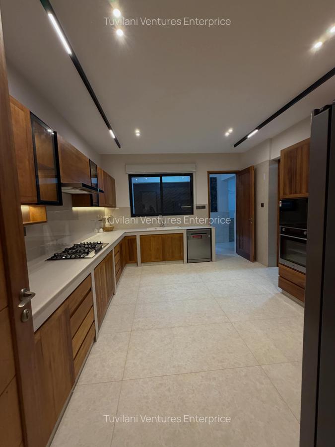Serviced 3 Bed Apartment with En Suite at Nyali - 2