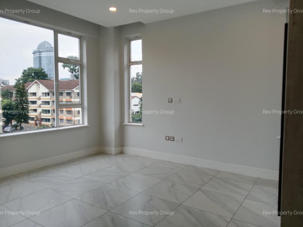 Serviced 1 Bed Apartment with En Suite in Westlands Area - 7