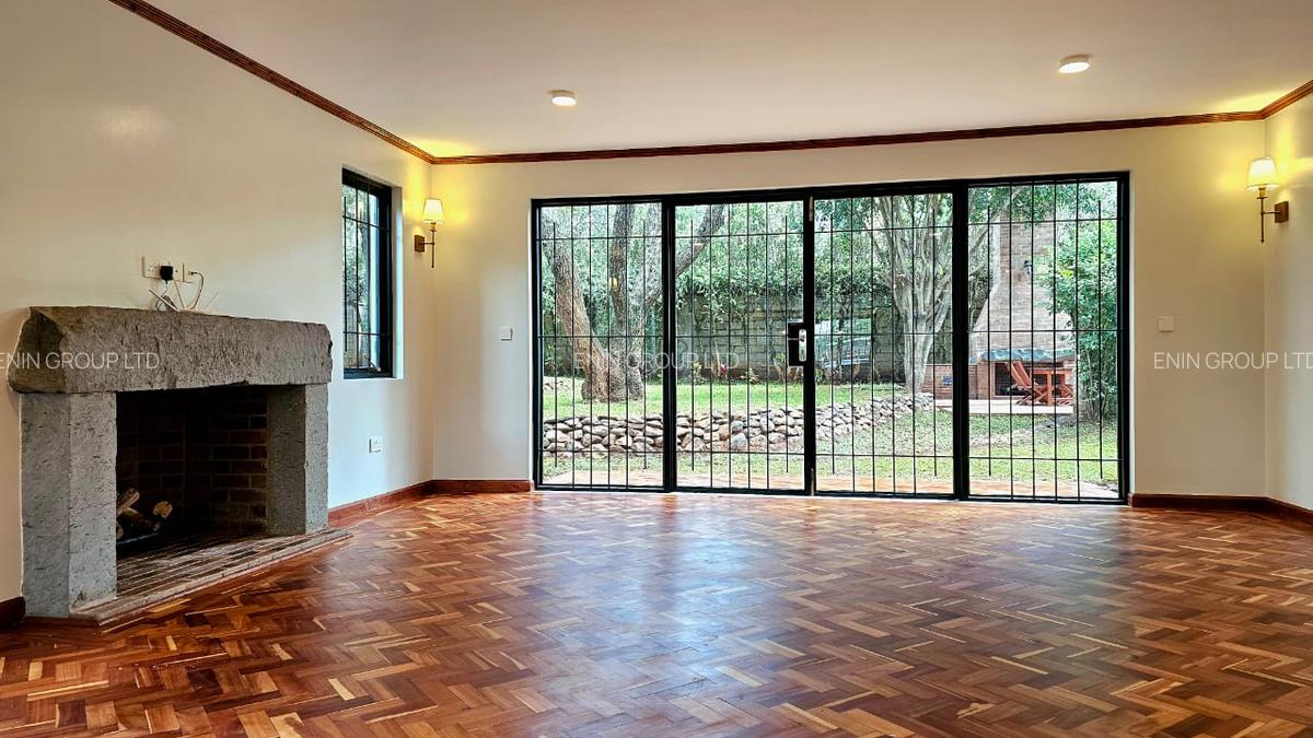 4 Bed House with En Suite at Lavington Area - 10