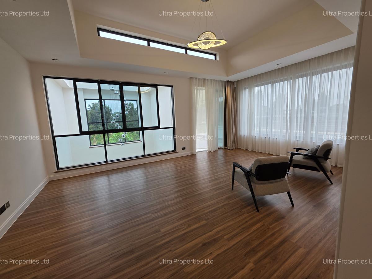 5 Bed Villa with En Suite in Runda - 19