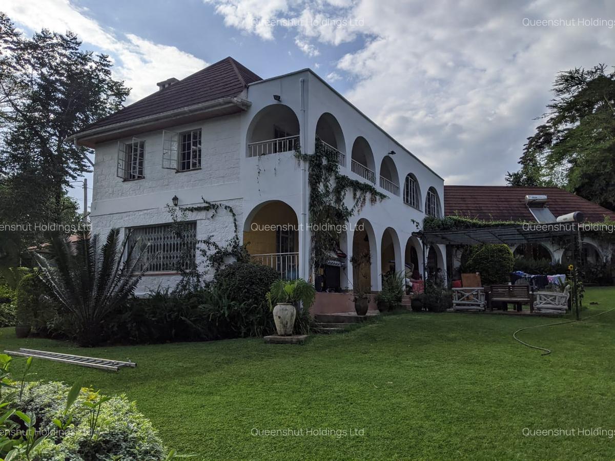 5 Bed House with En Suite in Nyari - 8