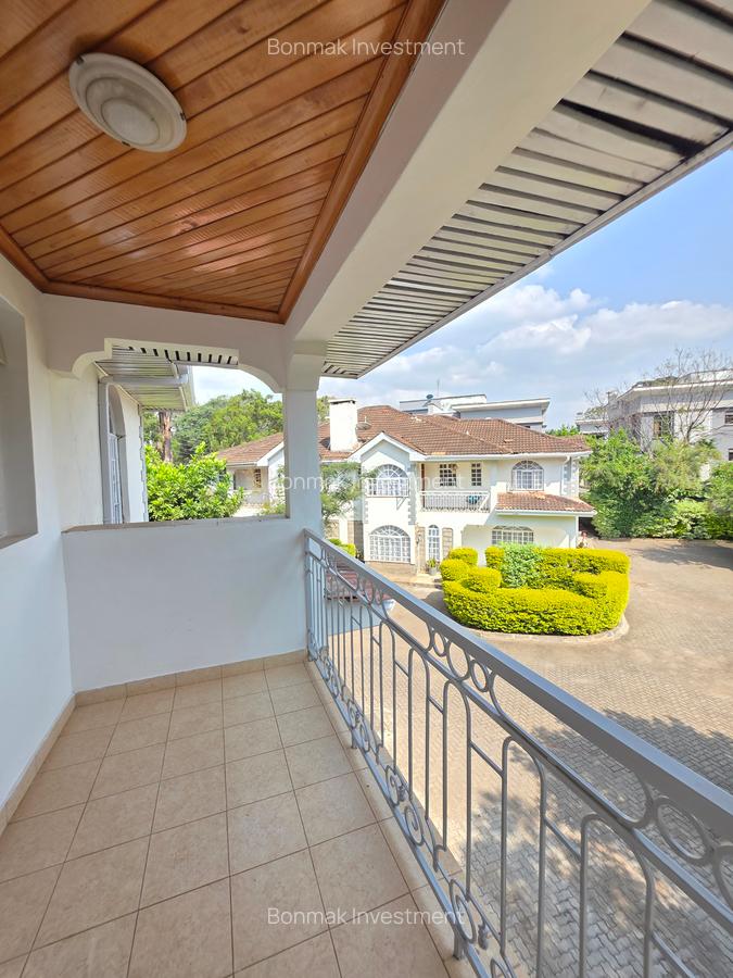 4 Bed Townhouse with En Suite at Lavington Green - 3