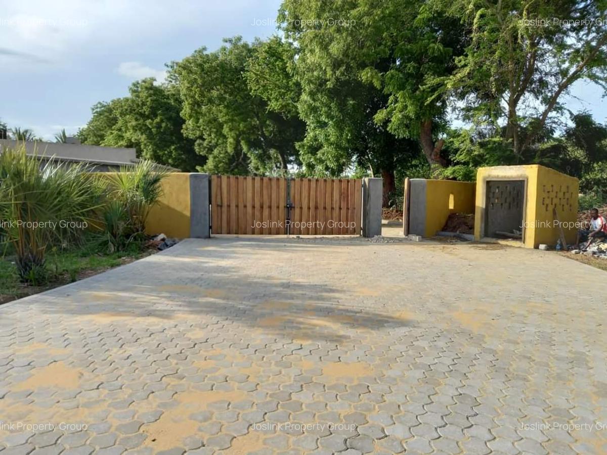 Residential Land in Nyali Area - 4
