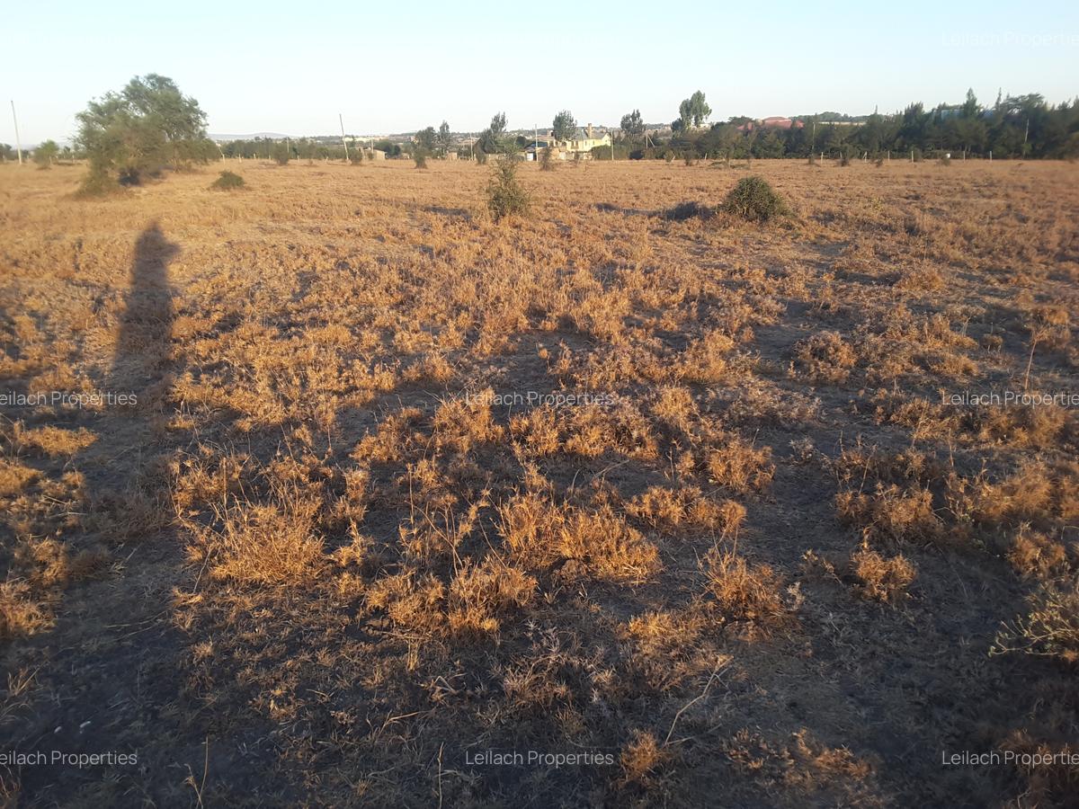 Land in Kitengela - 3