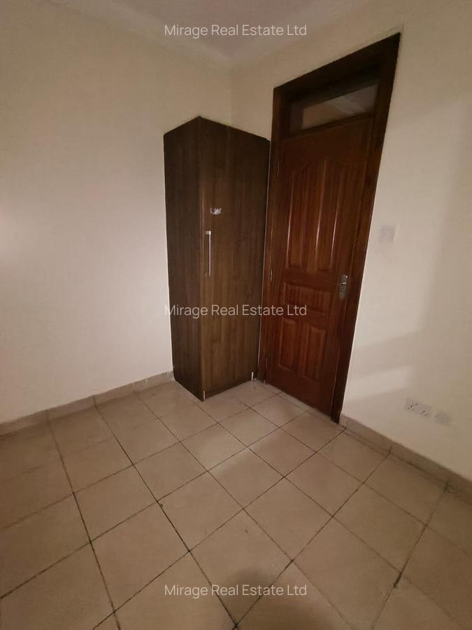 3 Bed Apartment with En Suite in Riverside - 16
