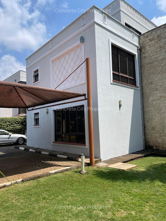 5 Bed Townhouse with Garden in Lavington - 11