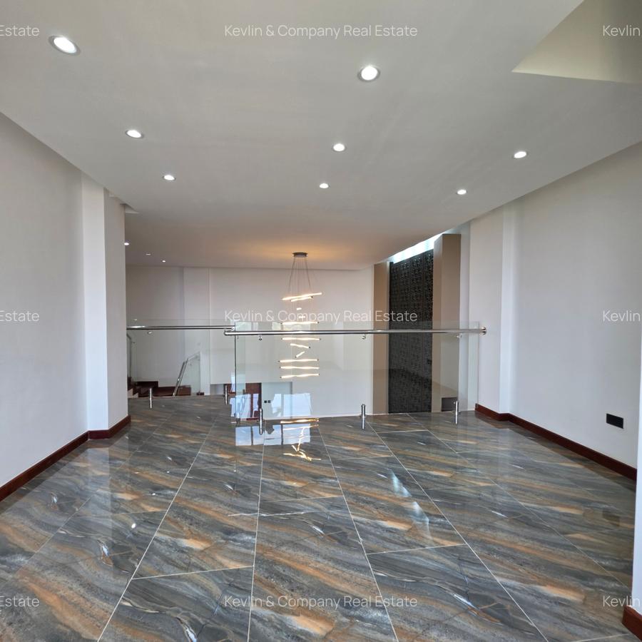 4 Bed Apartment with En Suite in General Mathenge - 13