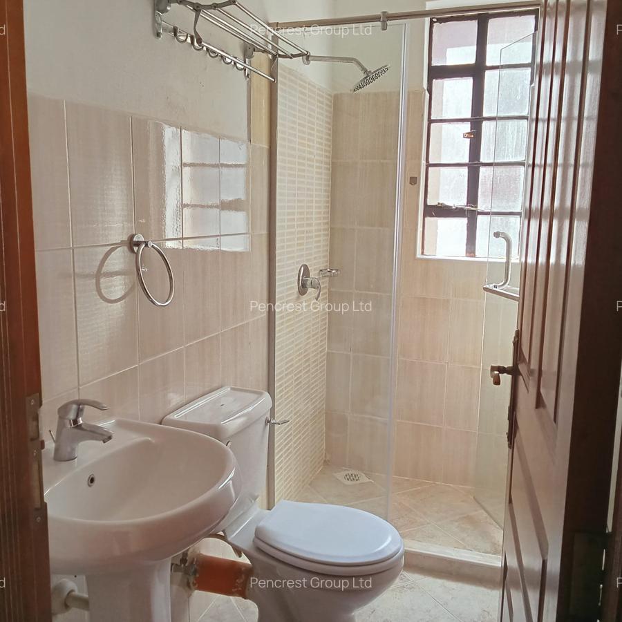 2 Bed Apartment with En Suite at Brookside - 10