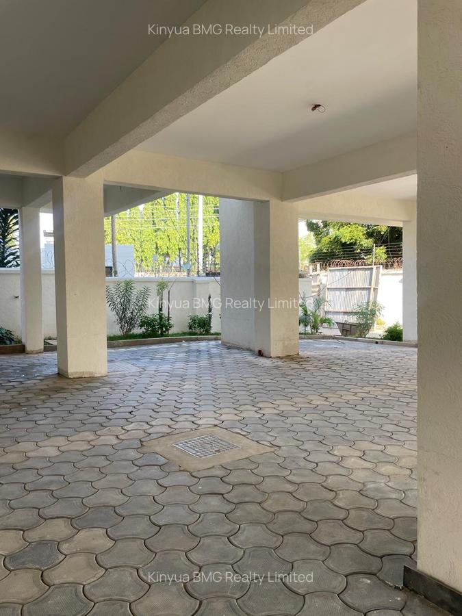 Serviced 3 Bed Apartment with En Suite in Nyali Area - 17
