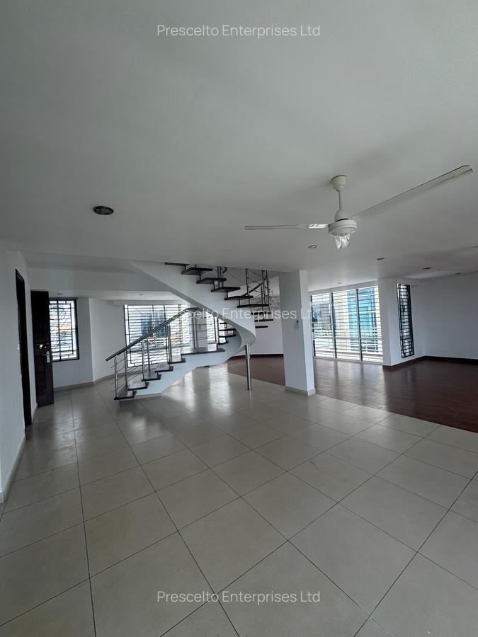 4 Bed Apartment with En Suite at Greenwood Area - 7