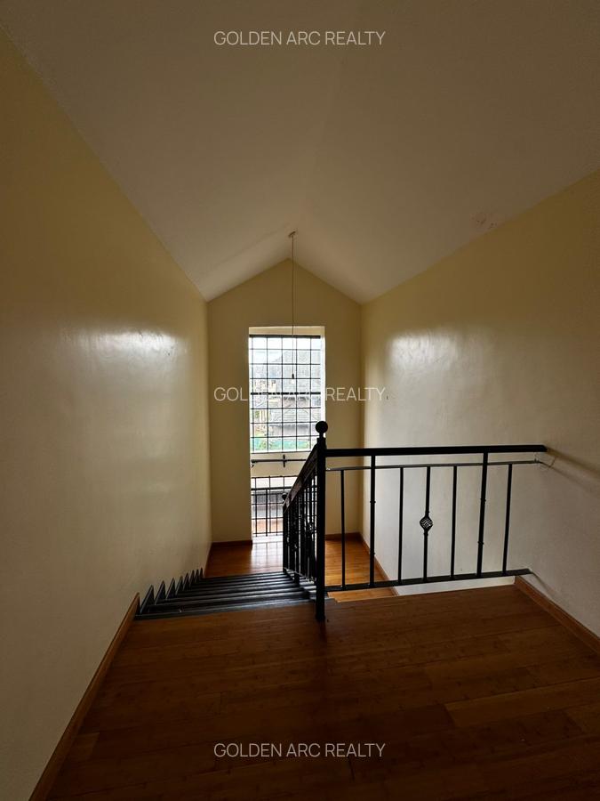 5 Bed Townhouse with En Suite in Karen - 6