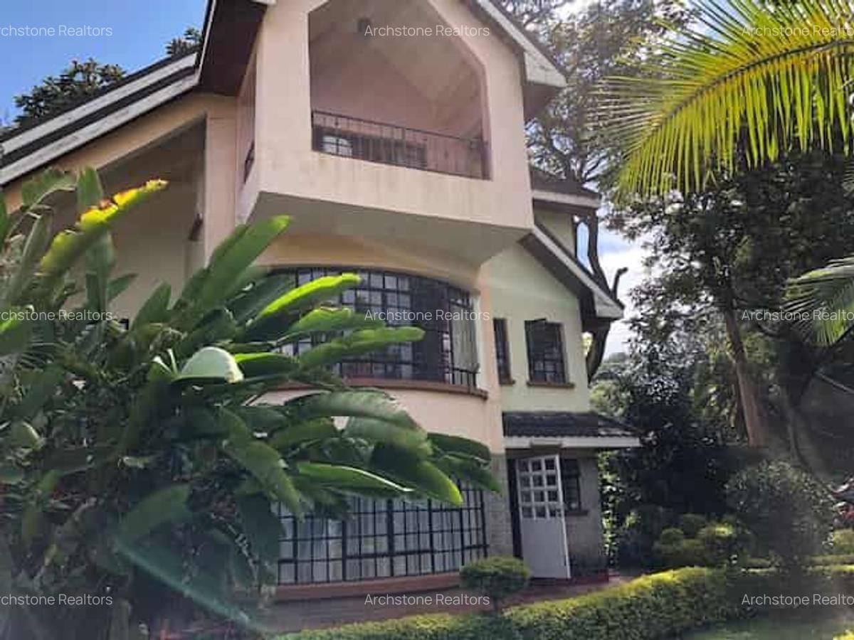 2 Bed House with Swimming Pool in Rosslyn - 1