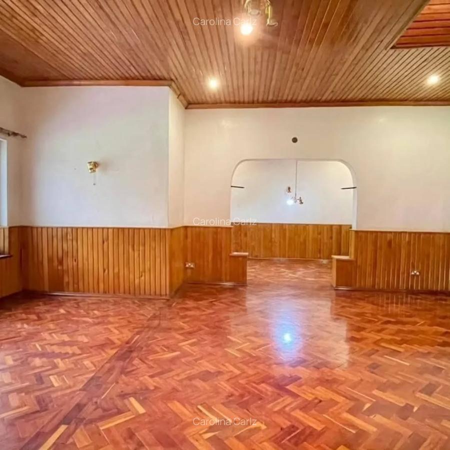 4 Bed House with En Suite at Spring Valley - 12