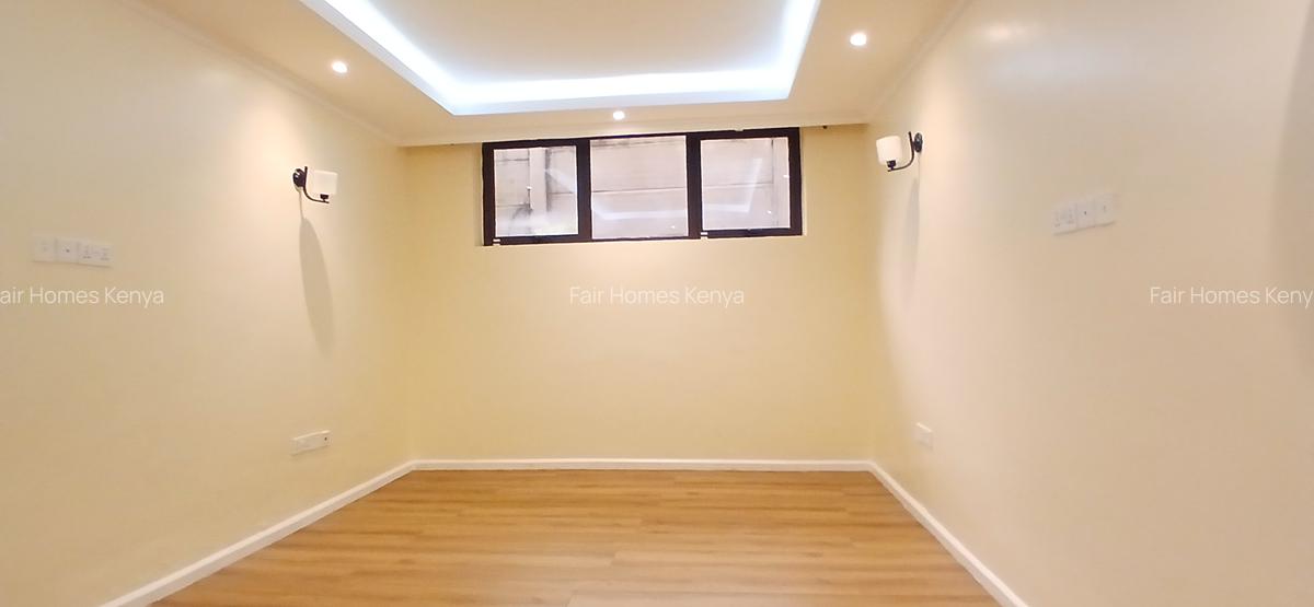 4 Bed Townhouse with En Suite at Lavington Green - 20