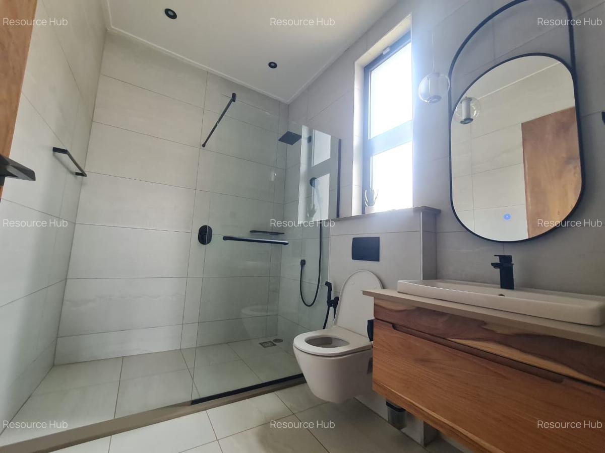 4 Bed Townhouse with En Suite at Loresho - 17