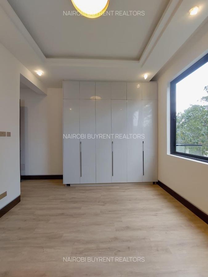 5 Bed House with En Suite at Peponi - 6