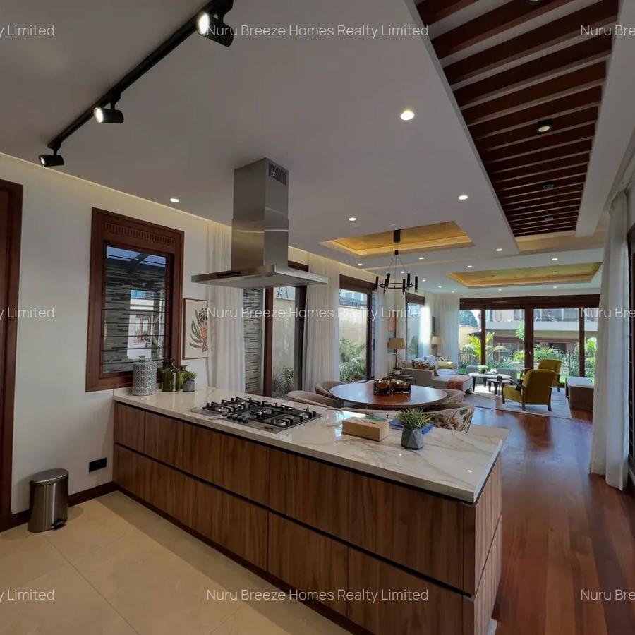 4 Bed Villa with En Suite in Runda - 19