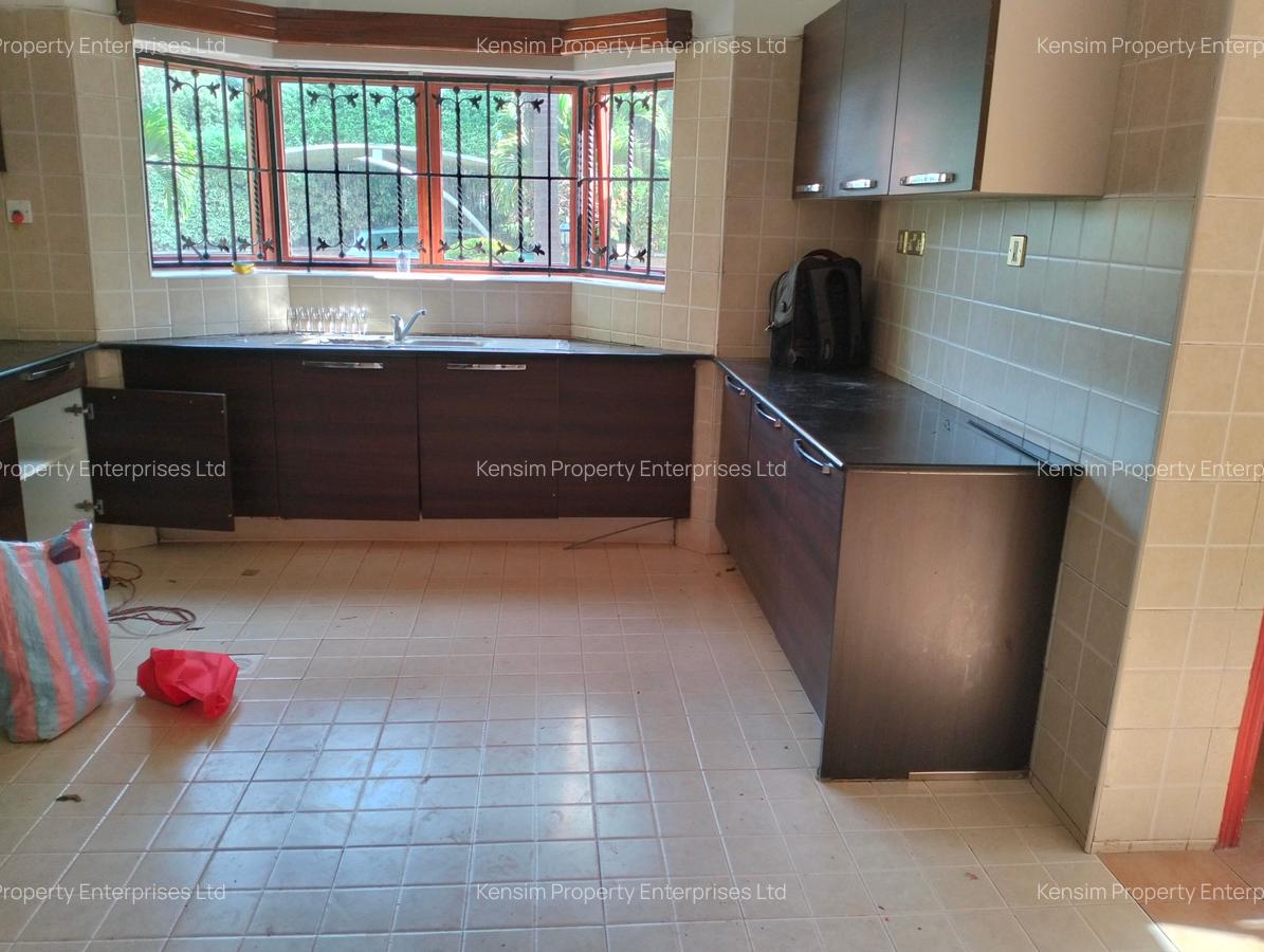 5 Bed Townhouse with En Suite in Runda - 6