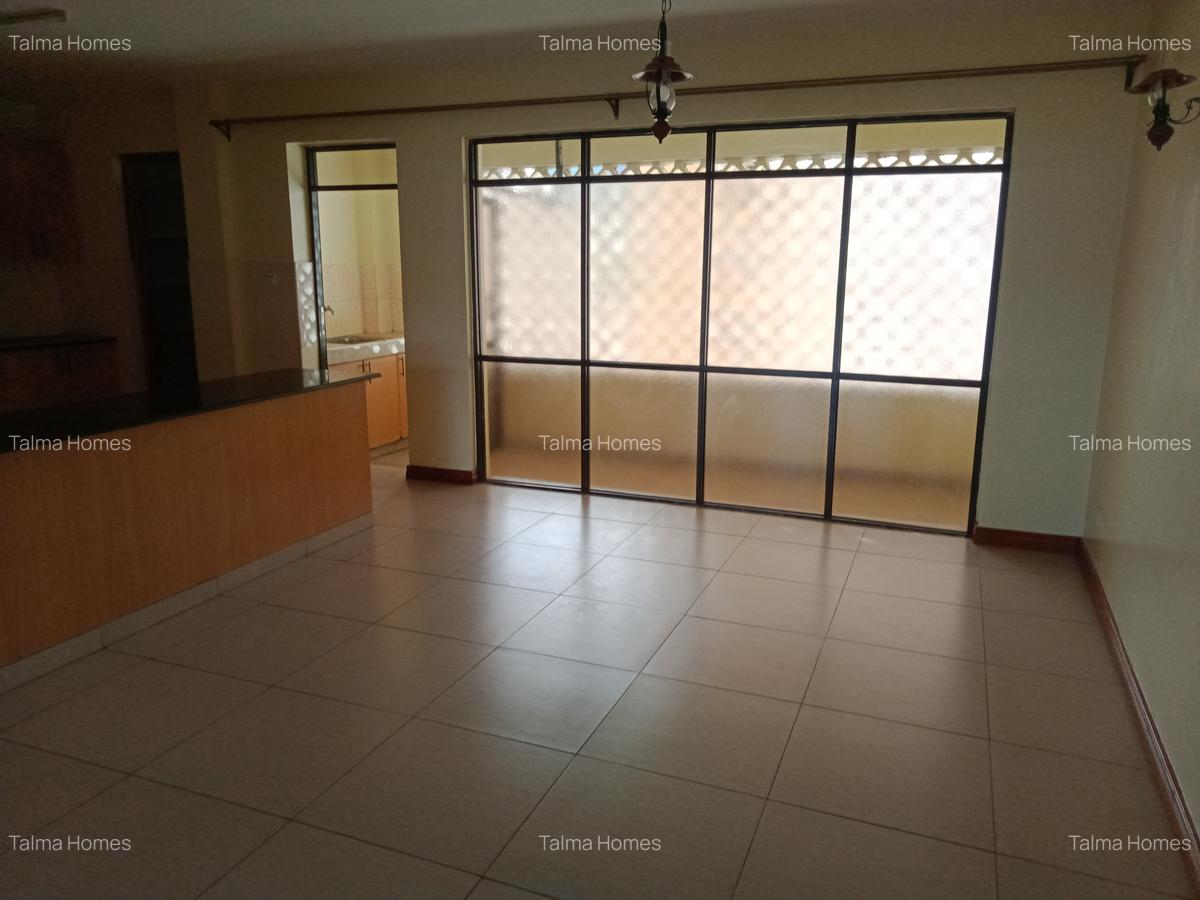 4 Bed Apartment with En Suite at Facing Statehouse - 8