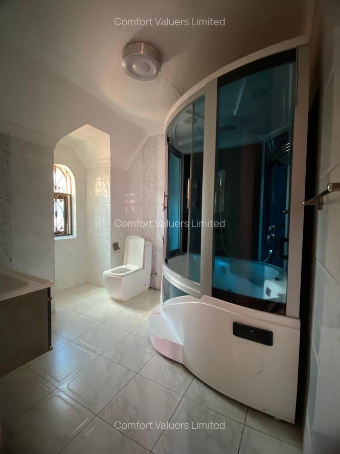 6 Bed Townhouse with En Suite at Near State House Road - 12