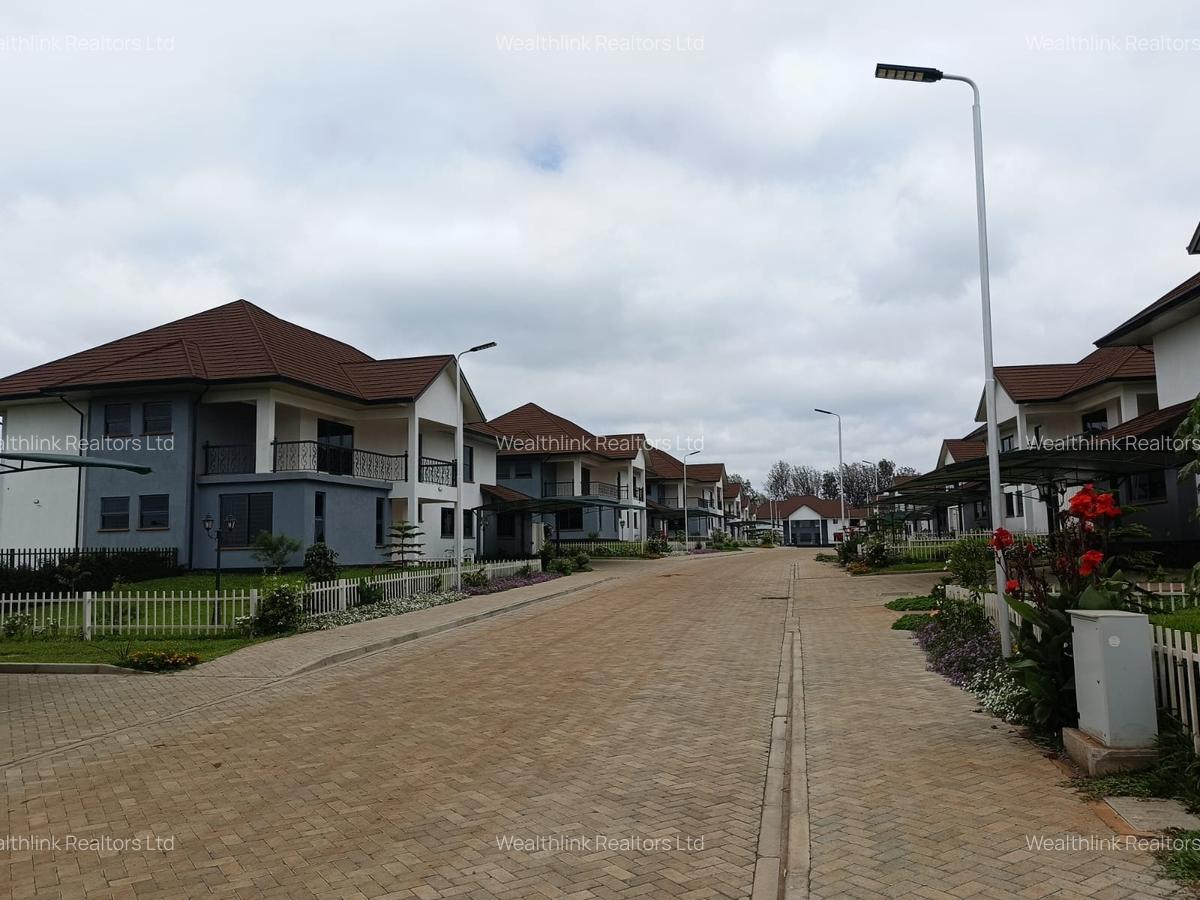 4 Bed Townhouse with En Suite at Impala Paradise - 16