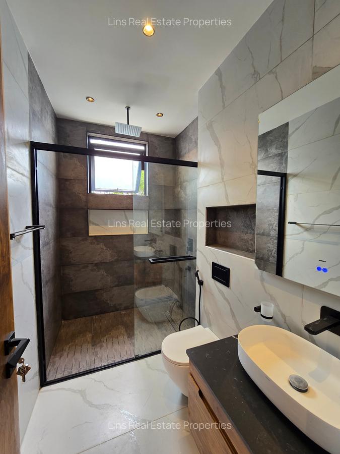 2 Bed Apartment with En Suite in Spring Valley - 12
