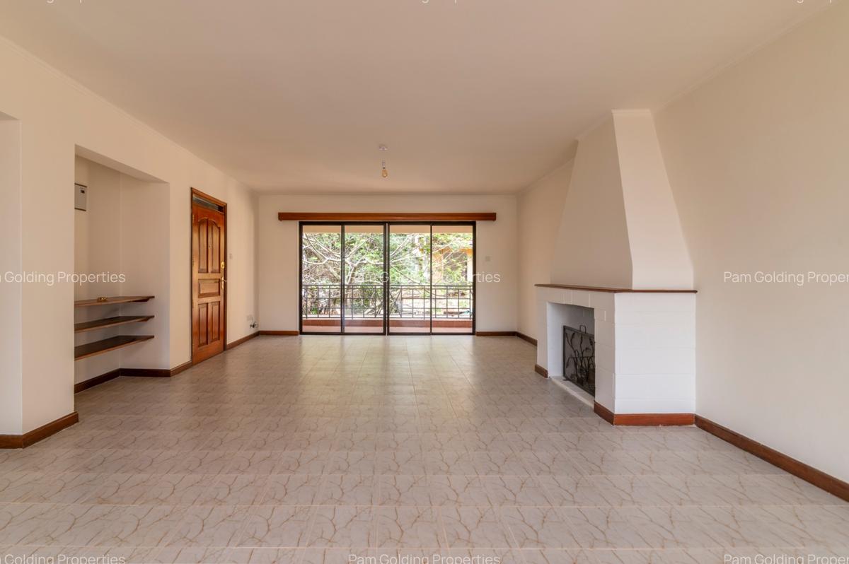 3 Bed Apartment with En Suite at Westlands Avenue - 20