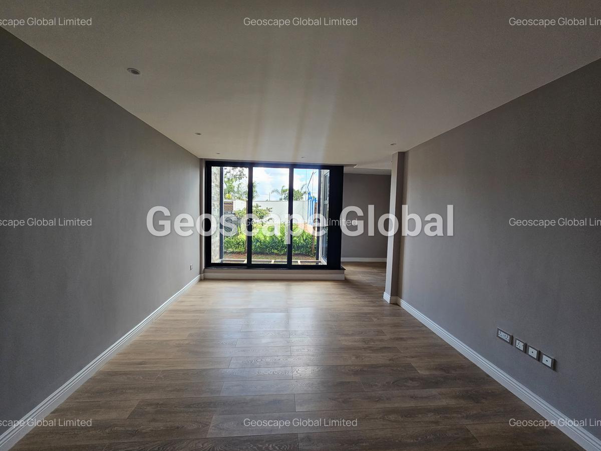 2 Bed Apartment with En Suite in Runda - 12