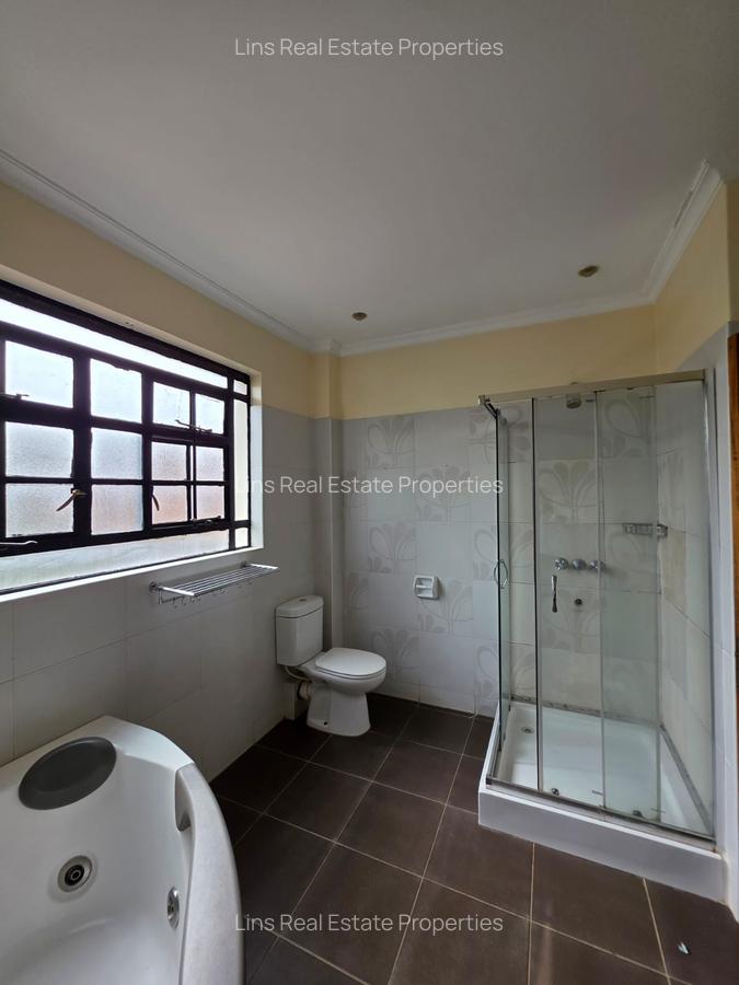 4 Bed Townhouse with En Suite in Lavington - 6