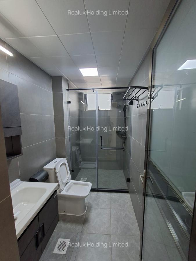 2 Bed Apartment with En Suite in Riverside - 4